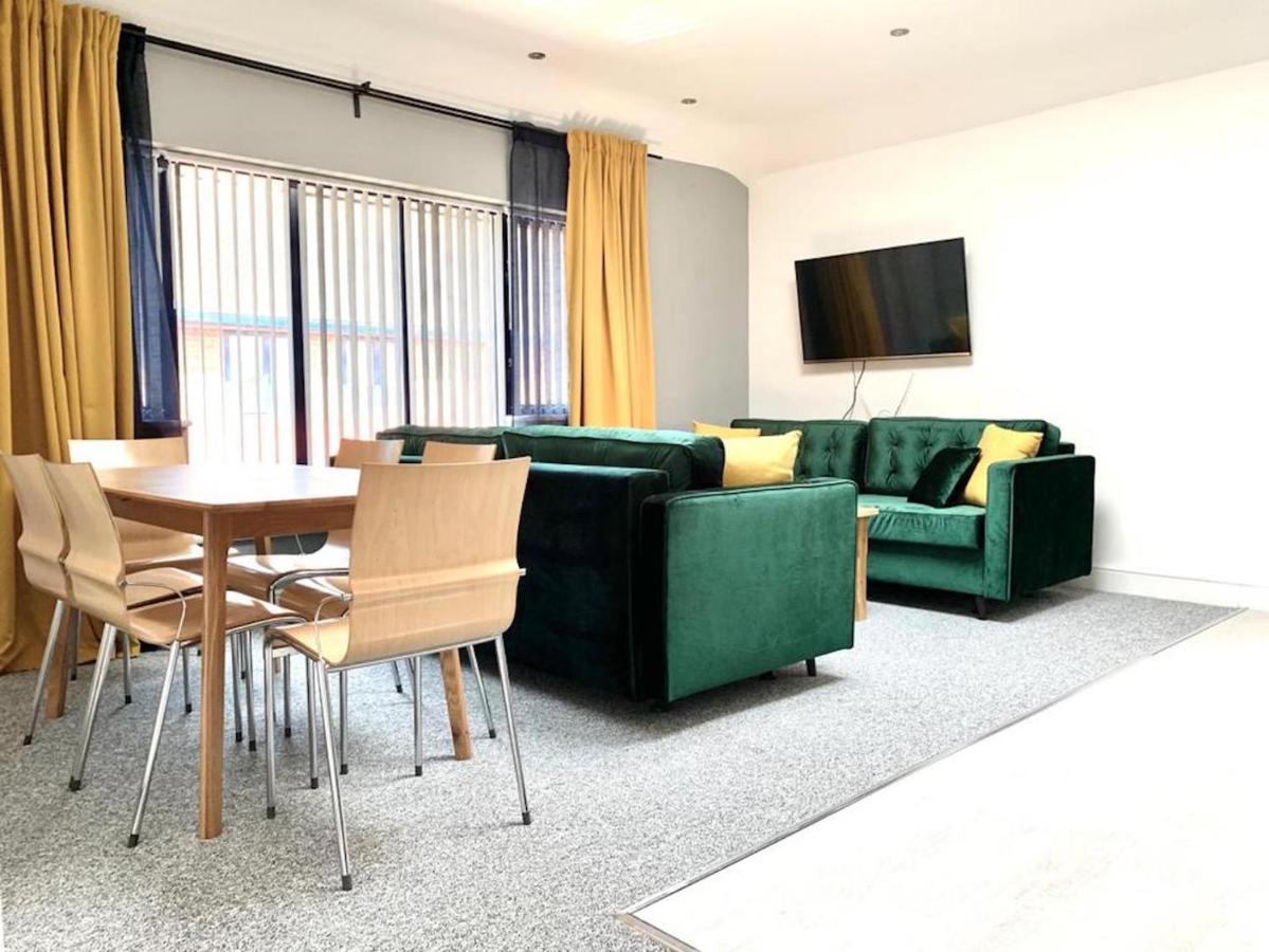 Premium Apartments Thatcham Broadway Buitenkant foto